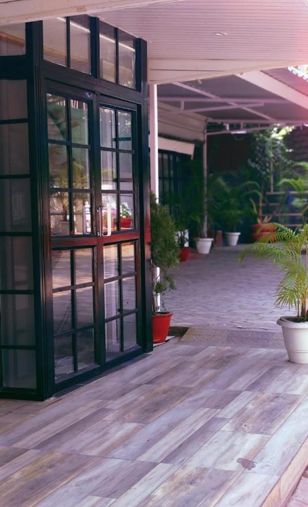 Hotel Urban Cottage กูวาฮาติ ภายนอก รูปภาพ